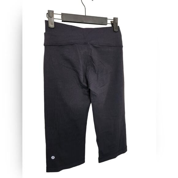 Lululemon Astro Crop low Waist yoga legging 4 - Picture 3 of 5